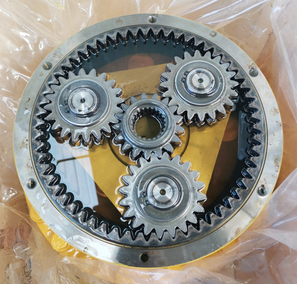 小松回轉(zhuǎn)減速機